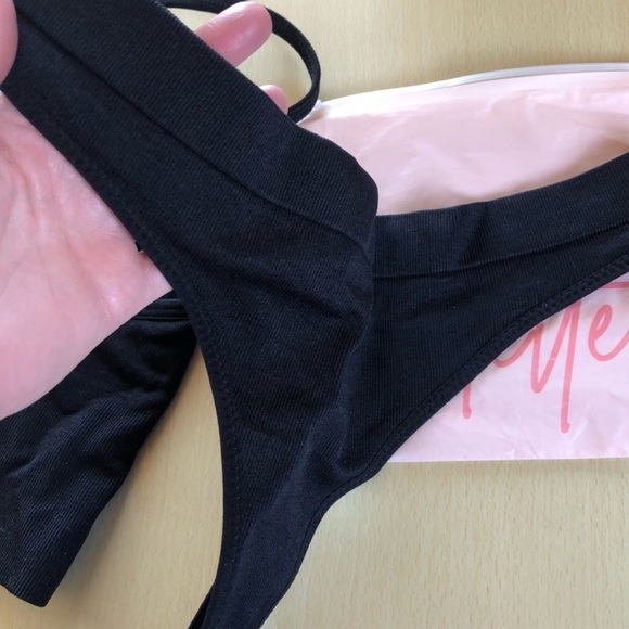 NWOT Seamless Black Bralette & Thong Set      Sz Large - Picture 4 of 7